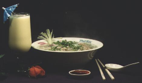 Le bol et les baguettes de la cuisine vietnamienne