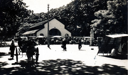 March&eacute; Cap Saint-Jacques