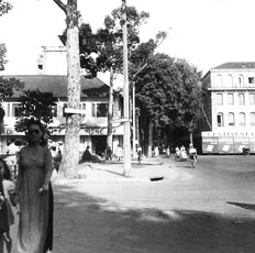 Saigonnaise rue Catinat Saigon 1947