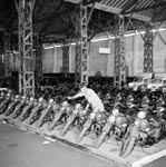 Arrivée des Harley-Davidson dans le port de Saïgon 1954