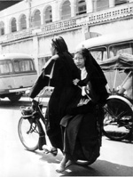 Deux sœurs en solex Saïgon