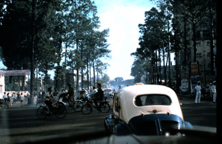 Renault 4 CV Saigon