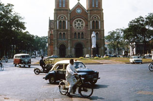 Taxi Renault Saigon
