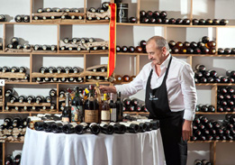 Restaurant Les trois Gourmands Saigon